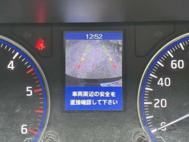 キャラバンNV350 2.5 プレミアムGX ロングボディ ディーゼルターボ 4WD　パワーウィンドウ　パワステ　社外ナビ　社外アルミ　ABS　キーレス　バックカメラ　エンジンスターター　ETC　リアヒーター　リアクーラー　盗難防止装置 2500