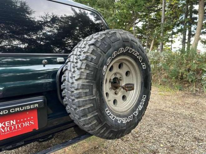 ランドクルーザー80 4.2 VXリミテッド EGR装着車 ディーゼルターボ 4WD　リフトアップ　社外バンパー　3連メーター　サンルーフ　キーレス　クルーズコントロール　ETC　パワステ　パワーウィンドウ　社外ナビ　社外アルミ　キーレスエントリー 4200