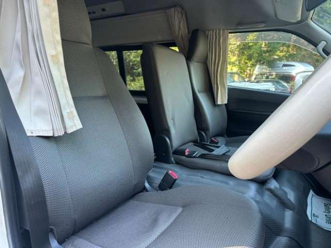 ハイエースバン2.7 DX ワイド スーパーロング ハイルーフ GLパッケージ 4WD　ハイルーフ　サブバッテリー　ベットキット　ワンオーナー　パワステ　パワーウィンドウ　キーレス　片側スライドドア 2700