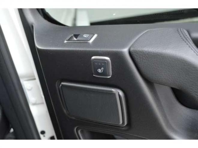 ベンツGクラス G350d ロング ディーゼルターボ 4WD　G350d ロング ディーゼルターボ 4WD　ワンオーナー車ACC　SR　黒革シート　harmankardonサウンド　ナビ　TV　Bカメラ　Bluetooth接続　メモリ付き電動シート　シートヒーター　Hバイキセノン　アンビエントライト 正規輸入車 3000