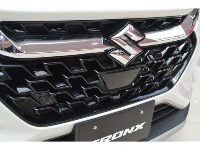 フロンクス1.5 4WD　ハイブリット4WDセーフティサポート搭載4WDスズキコネクト対応通信機装着車アダプティブクルーズコントロール全方位モニター付き9インチナビTVバックカメラハイビームアシストLEDライト 登録済未使用車 1500