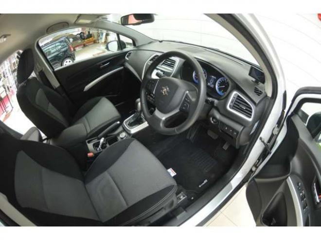 SX4S-CROSS 1.6 4WD　ワンオーナー車ALLGRIP4WD横滑り防止装置パドルシフト横滑り防止装置7インチワイドナビTVディスチャージヘッドライトETCクルーズコントロール 