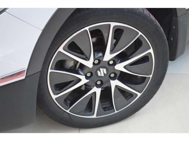 SX4S-CROSS 1.6 4WD　ワンオーナー車ALLGRIP4WD横滑り防止装置パドルシフト横滑り防止装置7インチワイドナビTVディスチャージヘッドライトETCクルーズコントロール 