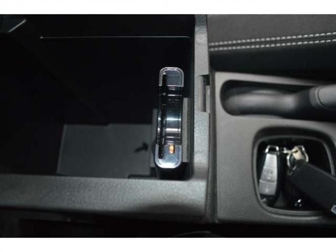 SX4S-CROSS 1.6 4WD　ワンオーナー車ALLGRIP4WD横滑り防止装置パドルシフト横滑り防止装置7インチワイドナビTVディスチャージヘッドライトETCクルーズコントロール 