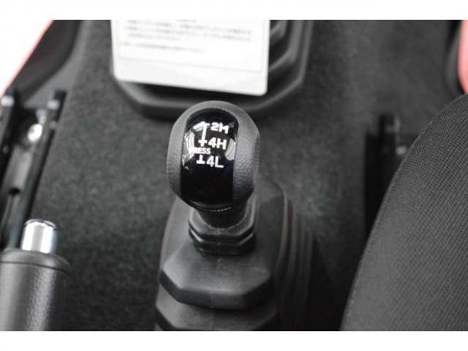 ジムニーXC 4WD　ワンオーナーセーフティサポート搭載4WDターボデュアルセンサーブレーキサポート誤発信抑制機能SDナビTVクルーズコントロールLEDライトETC 660