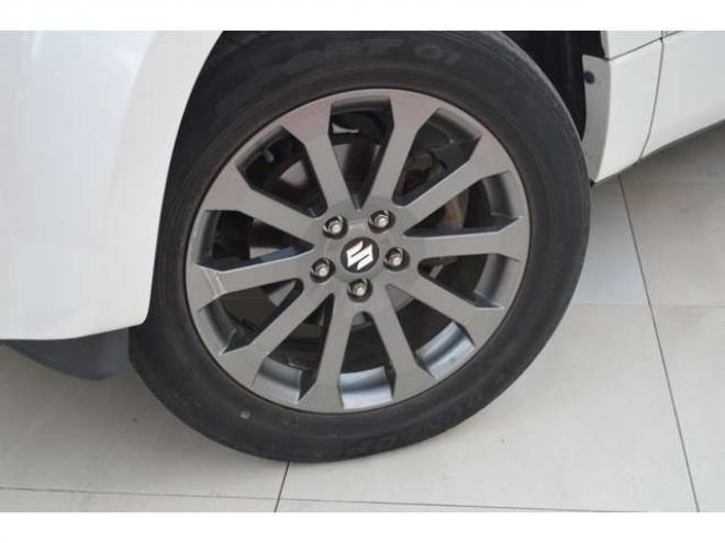 エスクード2.4 ランドブリーズ 4WD　ワンオーナー特別仕様車4WD横滑り防止装置クルーズコントロールSDナビTVバックカメラHIDライト電動ガラスサンルーフクルーズコントロール 2400