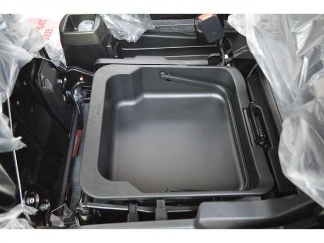 ハスラータフワイルドターボ 4WD　届出済未使用車ハイブリッド4WDターボセーフティサポート搭載アダプティブクルーズコントロール全方位モニター付9インチナビTVバックカメラパドルシフトハイビームアシストLEDライト 660