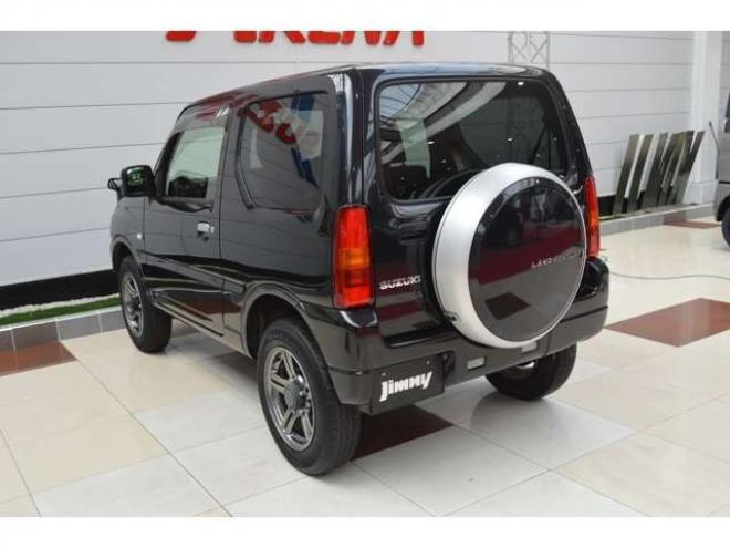 ジムニーランドベンチャー 4WD　ワンオーナー特別仕様車5速マニュアル4WDターボ7インチワイドナビTVバックカメラETCハーフレザーシートヒーター 660