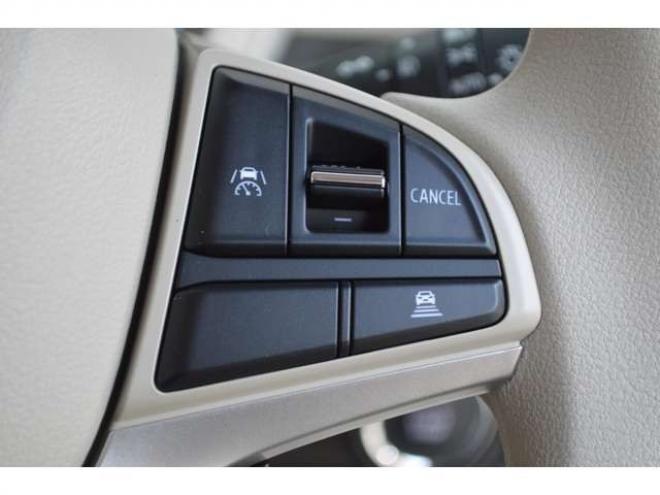 ワゴンRスマイルハイブリッド X 4WD　クリームコーデセーフティサポートスズキコネクト対応9インチ全方位ナビLEDハイブリット4WDセーフティサポート搭載アイドリングストップハイビームアシストLEDライト両側オートスライドドアパーキングセンサー 登録済未使用車 660