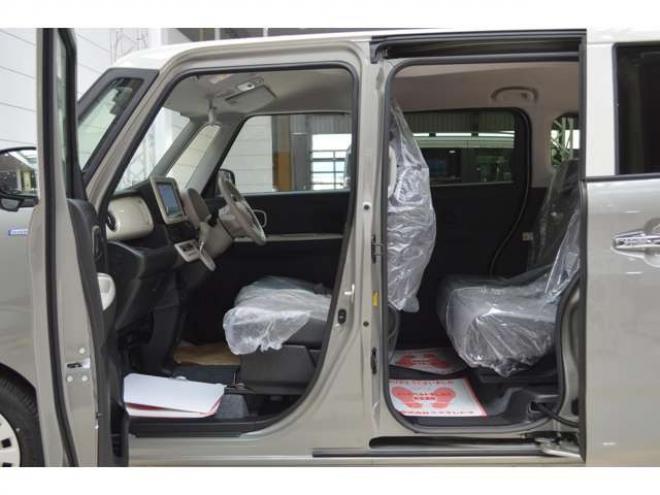 ワゴンRスマイルハイブリッド X 4WD　クリームコーデセーフティサポートスズキコネクト対応9インチ全方位ナビLEDハイブリット4WDセーフティサポート搭載アイドリングストップハイビームアシストLEDライト両側オートスライドドアパーキングセンサー 登録済未使用車 660