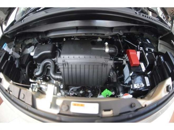 ワゴンRスマイルハイブリッド X 4WD　クリームコーデセーフティサポートスズキコネクト対応9インチ全方位ナビLEDハイブリット4WDセーフティサポート搭載アイドリングストップハイビームアシストLEDライト両側オートスライドドアパーキングセンサー 登録済未使用車 660