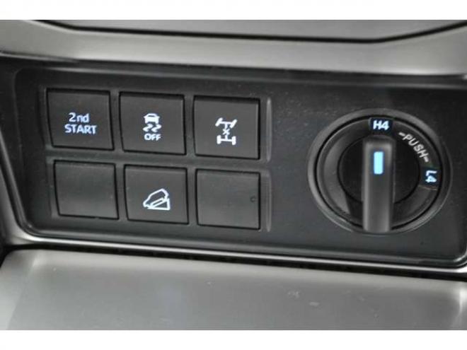 ランドクルーザープラド 2.8 TX Lパッケージ マットブラック エディション ディーゼルターボ 4WD　ワンオーナー車ディーゼルターボ4WD黒革シートビックX11インチナビTVバックカメラ後席モニタープリクラッシュセーフティ後退時ブレーキサポートサポートクルーズコントロールハイビームアシストLEDライト 2800