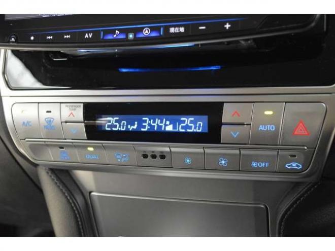 ランドクルーザープラド 2.8 TX Lパッケージ マットブラック エディション ディーゼルターボ 4WD　ワンオーナー車ディーゼルターボ4WD黒革シートビックX11インチナビTVバックカメラ後席モニタープリクラッシュセーフティ後退時ブレーキサポートサポートクルーズコントロールハイビームアシストLEDライト 2800