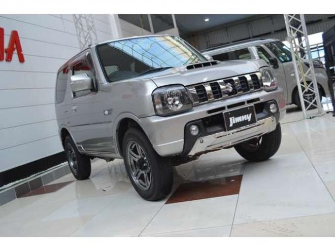 ジムニーランドベンチャー 4WD　ワンオーナー特別仕様車5速マニュアル4WDターボハーフレザーシートヒーターETCドライブレコーダー 660