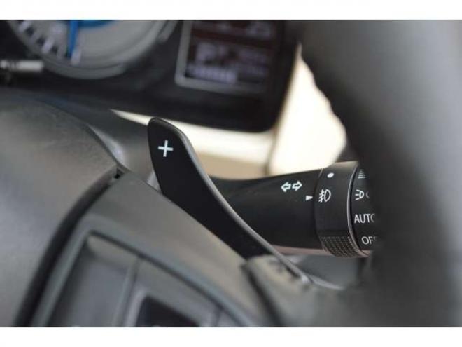 クロスビー1.0 ハイブリッド MZ 4WD　ワンオーナー車ハイブリット4WDターボセーフティサポート搭載パドルシフト横滑り防止装置クルーズコントロールLEDライト純正ディスプレイオーディオ 1000