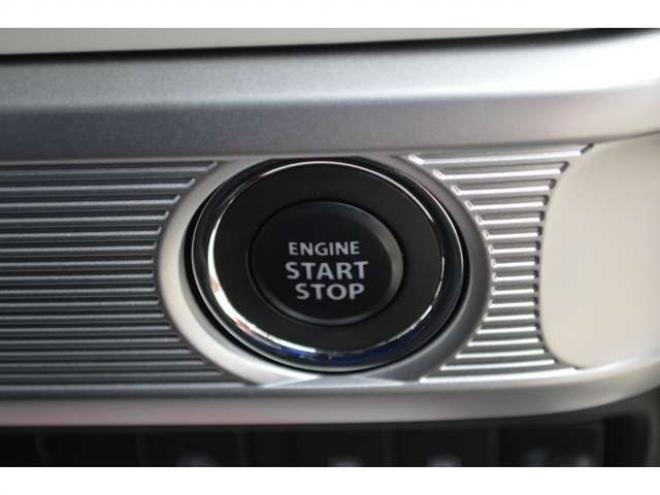 スペーシアハイブリッド X 4WD　レンタアップ車ハイブリッド4WDセーフティサポート搭載デュアルカメラブレーキサポート後退時ブレーキサポート両側オートスライドドア7インチワイドナビTVバックカメラETCハイビームアシスト 660