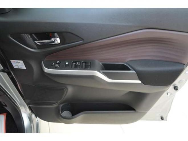 ソリオ1.2 バンディット ハイブリッド MV 4WD　ワンオーナーハイブリット車セーフティサポート搭載アイドリングストップ横滑り防止装置アダプティブクルーズコントロール全方位モニター付9インチナビTVバックカメラ両側オートスライドドアLEDライトETC 1200