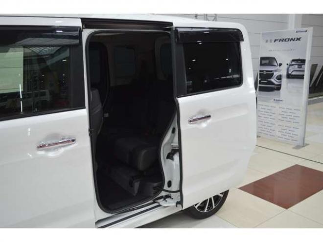 スペーシアカスタム ハイブリッド XSターボ 4WD　ワンオーナー車ハイブリッド4WDターボセーフティサポート搭載デュアルカメラブレーキサポート後退時ブレーキサポート両側オートスライドドア全方位モニター付8インチナビTVバックカメラアダプティブクルコンLED 660