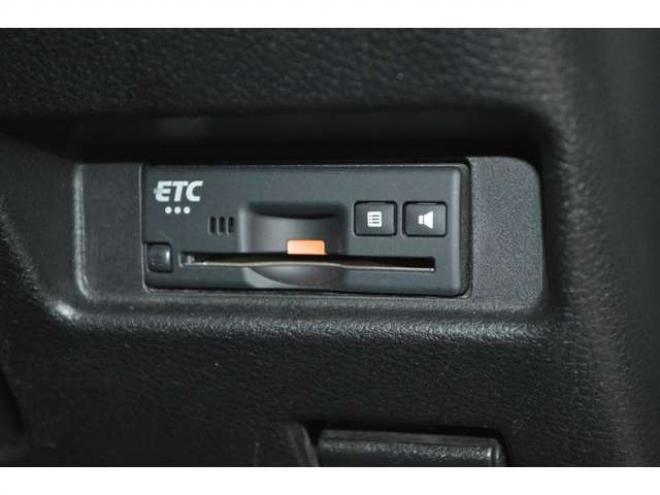 スペーシアカスタム ハイブリッド XSターボ 4WD　ワンオーナー車ハイブリッド4WDターボセーフティサポート搭載デュアルカメラブレーキサポート後退時ブレーキサポート両側オートスライドドア全方位モニター付8インチナビTVバックカメラアダプティブクルコンLED 660