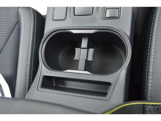 インプレッサスポーツ 2.0 i-L アイサイト 4WD　ワンオーナー車アイサイト搭載4WDアイドリングストップ後退時ブレーキサポート全方位モニター付8インチナビTVバックカメラアダプティブクルーズコントロールETC20パドルシフト 2000