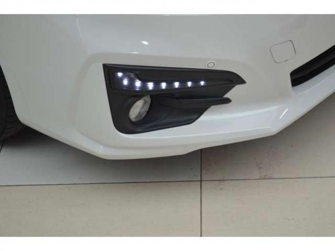 インプレッサスポーツ 2.0 i-L アイサイト 4WD　ワンオーナー車アイサイト搭載4WDアイドリングストップ後退時ブレーキサポート全方位モニター付8インチナビTVバックカメラアダプティブクルーズコントロールETC20パドルシフト 2000