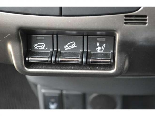 ハスラーJ 4WD　ブラックインテリアパックセーフティSナビ 660