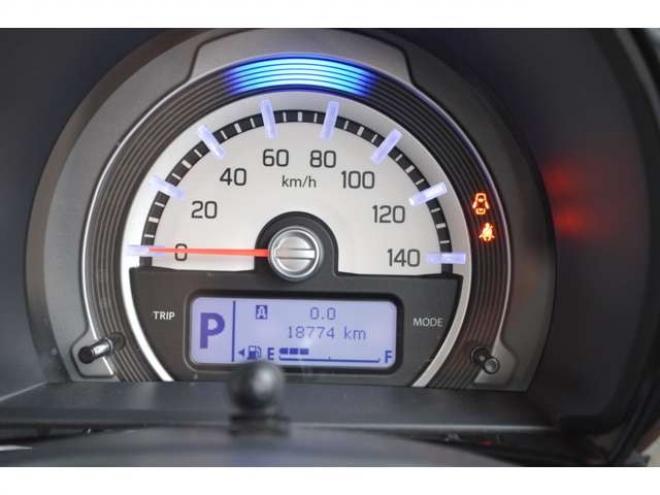 ハスラーJ 4WD　ブラックインテリアパックセーフティSナビ 660