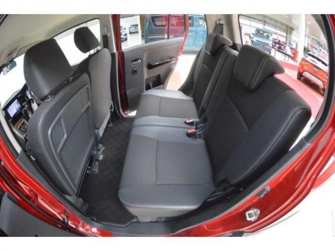 ハスラーJ 4WD　ブラックインテリアパックセーフティSナビ 660