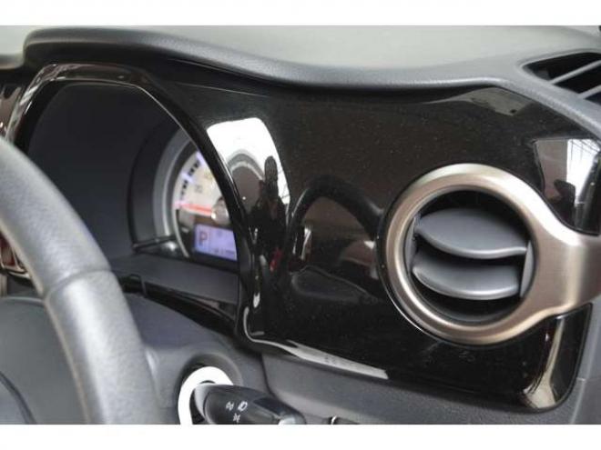 ハスラーJ 4WD　ブラックインテリアパックセーフティSナビ 660