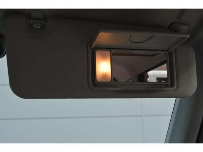 ラパンLC 660 ハイブリッド X 4WD　ハイブリット4WD全方位モニタ用カメラパッケージセーフティサポート搭載スズキコネクト対応機装着車ハイビームアシストLEDライト横滑り防止装置シートヒーター 登録済未使用車 660