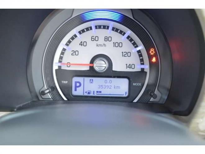 ハスラーワンダラー 4WD　ワンオーナー特別仕様4WDセーフティサポート搭載アイドリングストップ横滑り防止装置LEDライトシートヒーターCDウインカーミラーヒーター 660