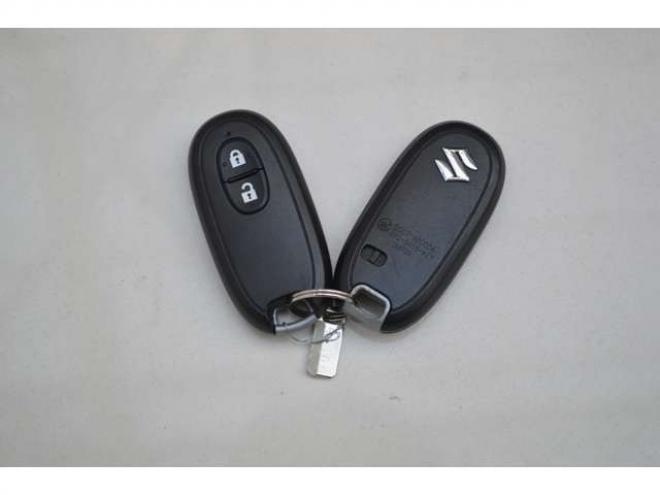 ハスラーワンダラー 4WD　ワンオーナー特別仕様4WDセーフティサポート搭載アイドリングストップ横滑り防止装置LEDライトシートヒーターCDウインカーミラーヒーター 660