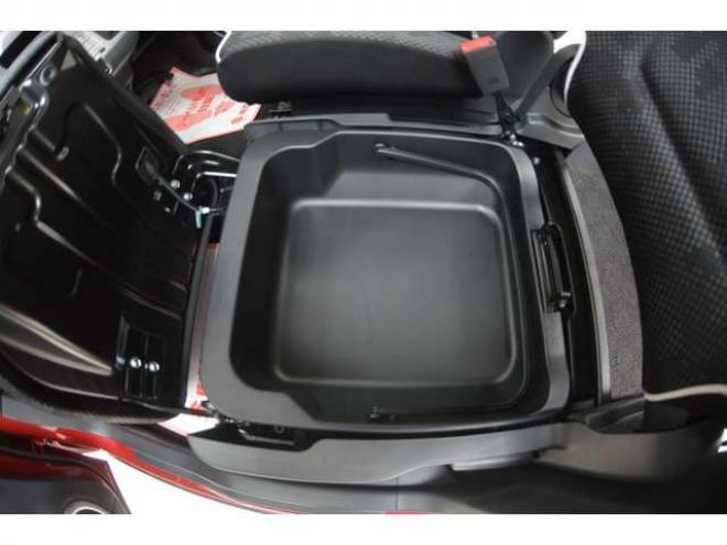 ハスラーG 4WD　ワンオーナー車Sエネチャージ4WDセーフティパッケージアイドリングストップ横滑り防止装置レーダブレーキサポート誤発信抑制機能SDナビTVバックカメラETCシートヒーター 660