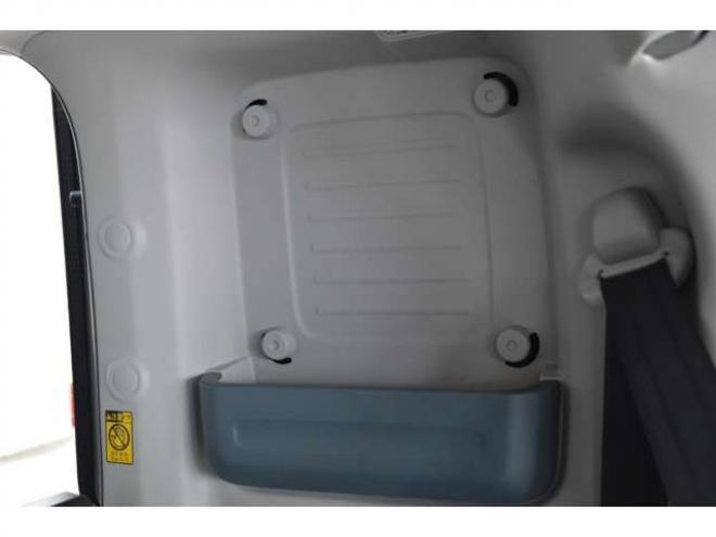 スペーシアベースXF 4WD　届出済未使用車4WDセーフティサポート搭載デュアルセンサーブレーキサポート後退時ブレーキサポート横滑り防止装置アダプティブクルーズコントロールLEDライト右側オートスライドドア 660