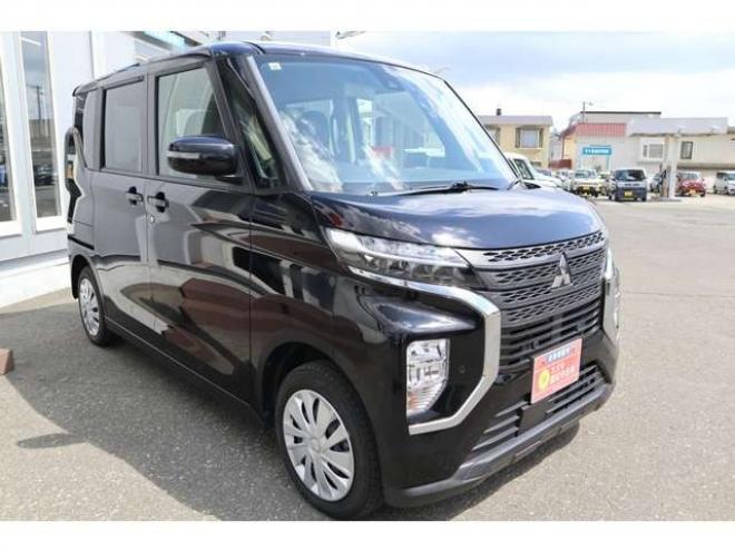 eKクロススペースM 4WD　オーディオレス　LEDヘッドライト　衝突軽減ブレーキ　車線逸脱警報機能　パーキングソナー 660