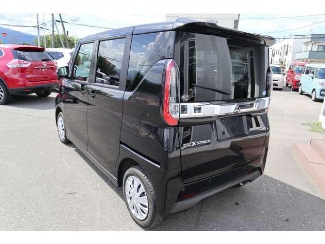 eKクロススペースM 4WD　オーディオレス　LEDヘッドライト　衝突軽減ブレーキ　車線逸脱警報機能　パーキングソナー 660