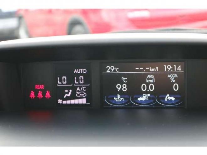 フォレスター2.0i-L アイサイト 4WD　CDオーディオ　ETC　全席シートヒーター　ステアリング連動ヘッドライト　オートライト　オートワイパー　アダプティブクルーズコントロール　パドルシフト 2000