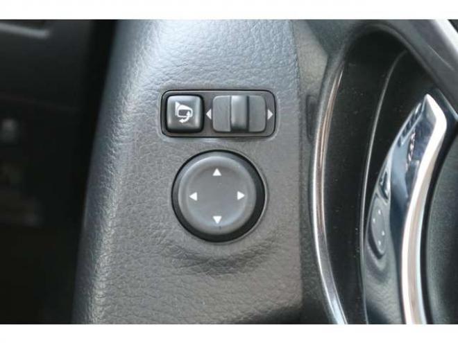 エクストレイル2.0 20S ハイブリッド 4WD　純正フルセグナビ　ETC　アラウンドビューカメラ　パーキングアシスト　ヒルディセントコントロール　クルーズコントロール　パーキングソナー 2000