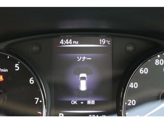 エクストレイル2.0 20S ハイブリッド 4WD　純正フルセグナビ　ETC　アラウンドビューカメラ　パーキングアシスト　ヒルディセントコントロール　クルーズコントロール　パーキングソナー 2000