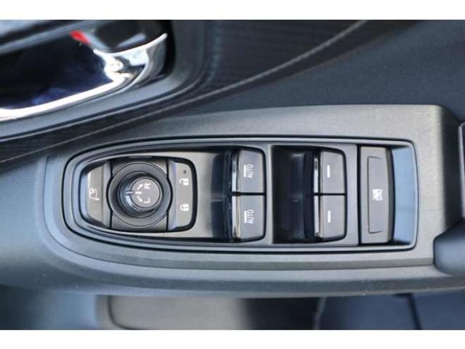 インプレッサスポーツ 1.6 i-L アイサイト 4WD　社外ナビ　バックカメラ　ETC　パドルシフト　電動パーキングブレーキ　アイサイト　アダプティブクルーズコントロール 1600