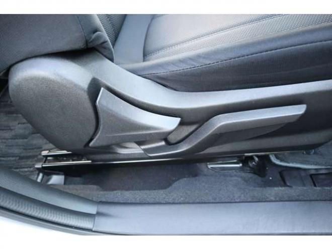 インプレッサスポーツ 1.6 i-L アイサイト 4WD　社外ナビ　バックカメラ　ETC　パドルシフト　電動パーキングブレーキ　アイサイト　アダプティブクルーズコントロール 1600