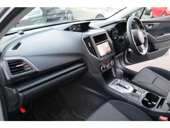 インプレッサスポーツ 1.6 i-L アイサイト 4WD　社外ナビ　バックカメラ　ETC　パドルシフト　電動パーキングブレーキ　アイサイト　アダプティブクルーズコントロール 1600