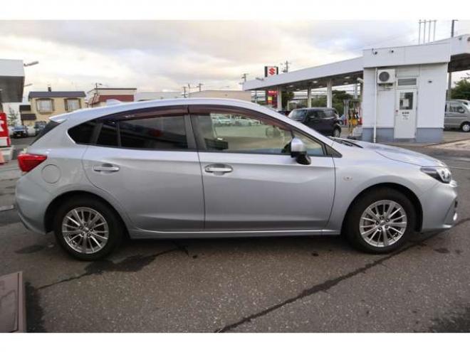 インプレッサスポーツ 1.6 i-L アイサイト 4WD　社外ナビ　バックカメラ　ETC　パドルシフト　電動パーキングブレーキ　アイサイト　アダプティブクルーズコントロール 1600