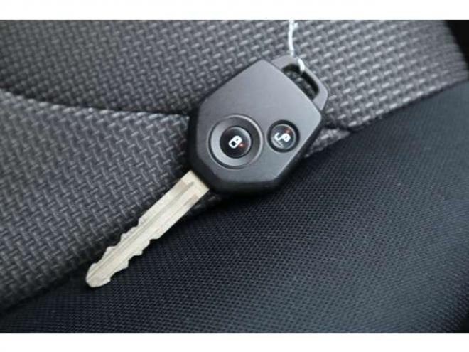 インプレッサスポーツ 1.6 i-L アイサイト 4WD　社外ナビ　バックカメラ　ETC　パドルシフト　電動パーキングブレーキ　アイサイト　アダプティブクルーズコントロール 1600