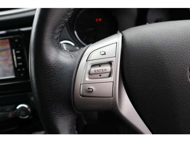 エクストレイル2.0 20X エマージェンシーブレーキパッケージ 2列車 4WD　社外ナビ　バックカメラ　前側ドラレコ 2000