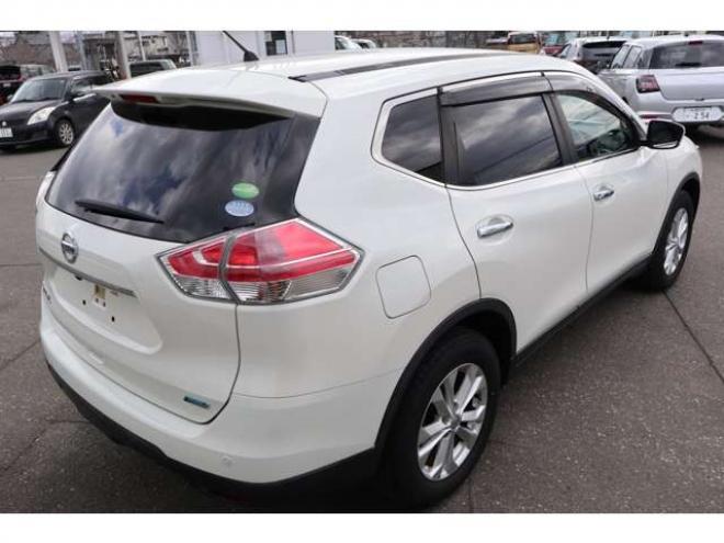 エクストレイル2.0 20X エマージェンシーブレーキパッケージ 2列車 4WD　社外ナビ　バックカメラ　前側ドラレコ 2000