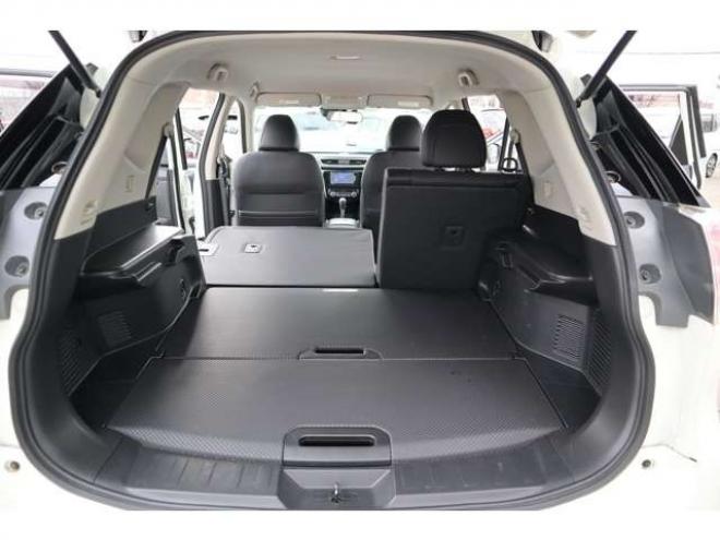 エクストレイル2.0 20X エマージェンシーブレーキパッケージ 2列車 4WD　社外ナビ　バックカメラ　前側ドラレコ 2000