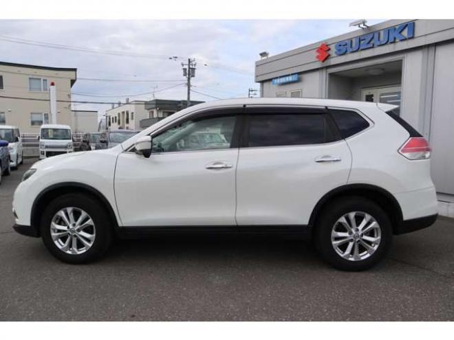 エクストレイル2.0 20X エマージェンシーブレーキパッケージ 2列車 4WD　社外ナビ　バックカメラ　前側ドラレコ 2000