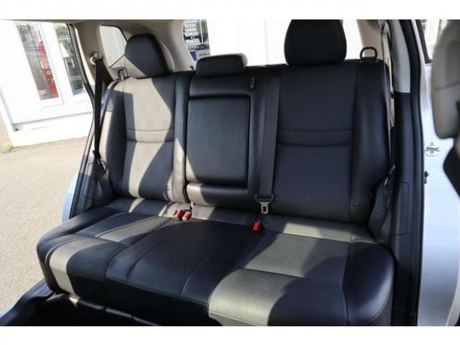 エクストレイル2.0 20S ハイブリッド 4WD　純正フルセグナビ　全方位モニター　ETC インテリジェントルームミラー　ヒルディセントコントロール 2000