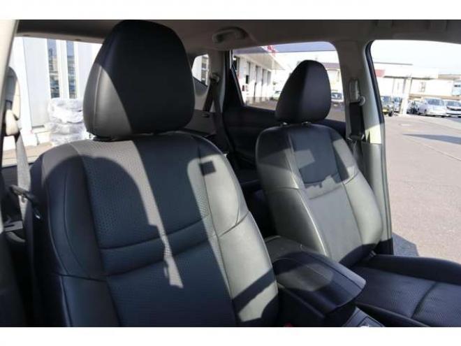 エクストレイル2.0 20S ハイブリッド 4WD　純正フルセグナビ　全方位モニター　ETC インテリジェントルームミラー　ヒルディセントコントロール 2000